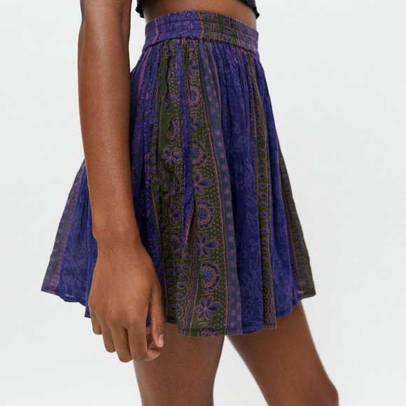 Urban Renewal Recycled Overdyed Gauze Mini Skirt Purple M/L - Picture 6 of 9
